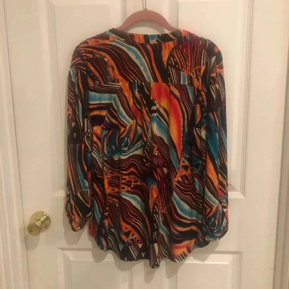 New directions pxlg shirt/ - Picture 5 of 5